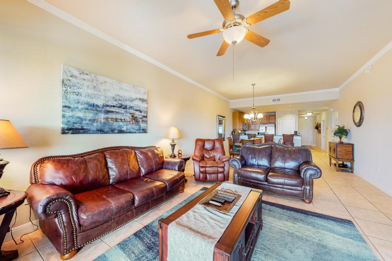 The Waters Condo Building 3 ホースシュー・ベイ 部屋 写真